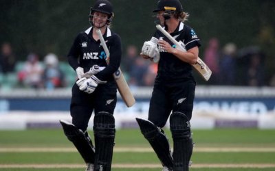 Halliday top scores in White Ferns loss